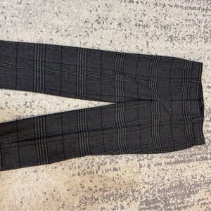 Zara Women's Black Plaid Cropped Pants